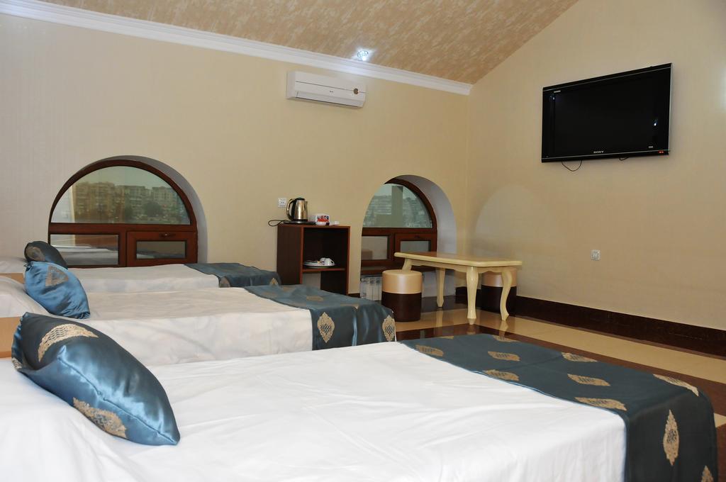 Xudaferin Hotel Baku Exterior photo